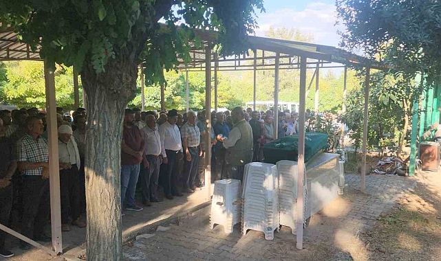 Kamyonetin çarptığı 16 yaşındaki lise öğrencisi hayatını kaybetti