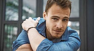 Kerem Bursin Sabancı ailesinin torunuyla aşk yaşıyor