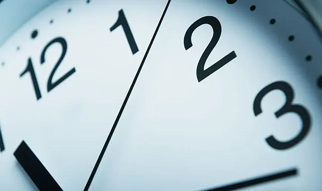 Kış saati uygulaması başlıyor! Bakan Bayraktar'dan açıklama