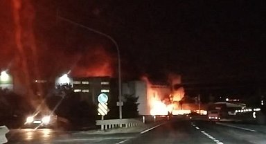 Kozmetik fabrikasında yangın