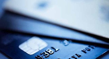 Kredi kartı kullananlar limitlerini düşürmeye başladı