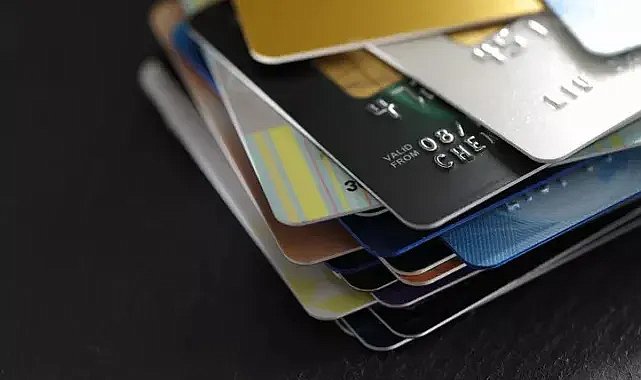 Kredi kartında limit düşürenler dikkat: Bir süre bunu kullanamayacak!