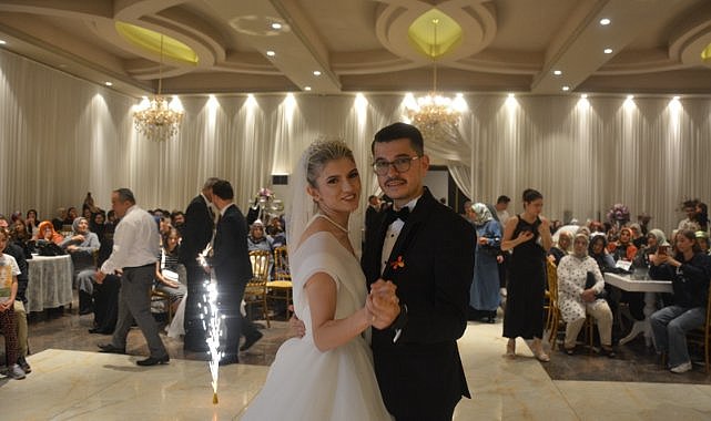 Muhammed Onur Karamuk ve Melahatnur Benek'in görkemli nikah töreni