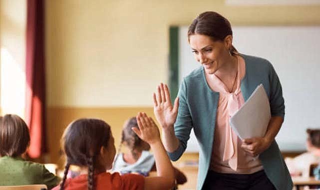 Öğretmenlere kötü haber! Başarısız olanların MEB ile ilişiği kesiliyor