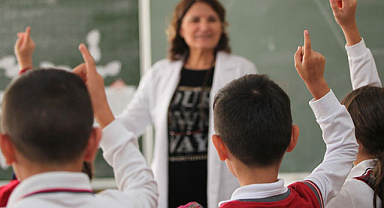 Öğretmenlerle görüşmek isteyen veli artık randevu alacak