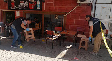 Platonik aşk cinayeti! 1 ölü, biri polis 4 yaralı