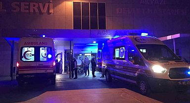 Polise bıçakla saldırdı, tekme ve yumruk attılar: 3 gözaltı