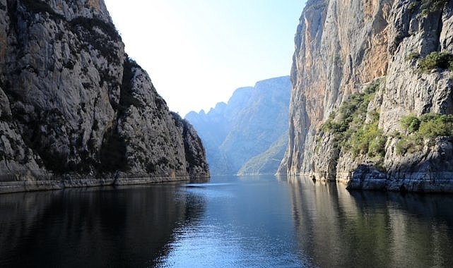 Şahinkaya Kanyonu büyülüyor