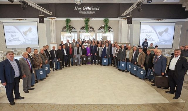 Samsun'da Canik Belediye Başkanı Sandıkçı'dan bilgisayar desteği