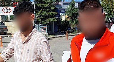 Samsun'da 371 adet sentetik ecza ile yakalanan 2 kişi adliyeye sevk edildi