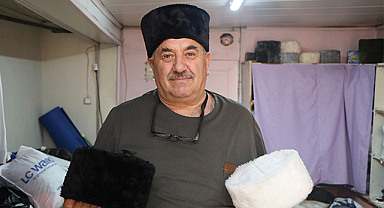 Samsun’da 6 yıl önce hobi olarak başladığı işte Türk kalpak ustası oldu