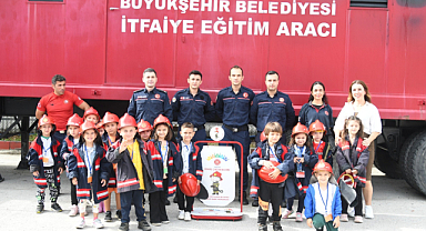 Samsun'da gönüllü çocuklara itfaiyecilik eğitimi