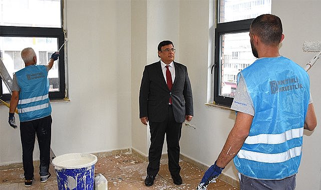 Samsun'da örnek proje! Yükümlüler kütüphane boyuyor