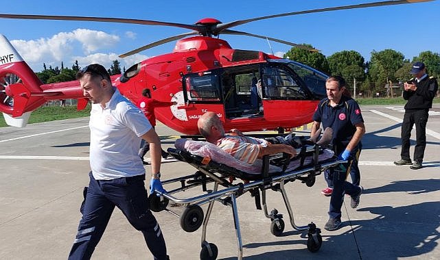  Samsun'da yaşlı adamın yardımına ambulans helikopter yetişti