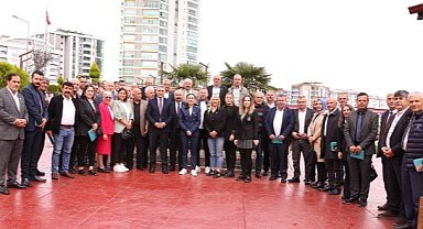 Samsun İlkadım Belediye Başkanı Kurnaz muhtarlarla bir araya geldi