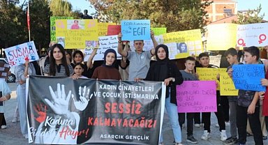 Samsun'un Asarcık ilçesinde kadına şiddete karşı yürüdüler