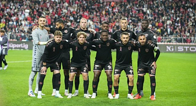 Samsunspor ilk 11'ini değiştirmedi