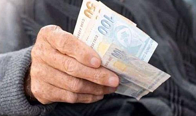 SGK duyurdu! Emeklilik yaşı düştü