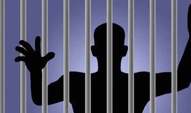 Sosyal medyada bir grubun yöneticisi olduğu iddia edilen kişiye ev hapsi