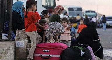 Suriyeli mülteciler ülkelerine dönüyor! Hükümet duyurdu