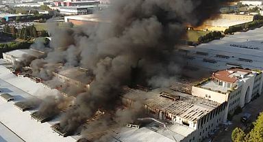 Tekstil fabrikasında yangın! 2 yaralı