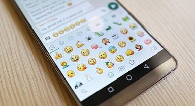 WhatsApp’a yeni emoji geliyor! Bakın ne anlama geliyor