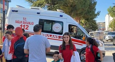 Zehirlenen 17 öğrenci hastaneye kaldırıldı