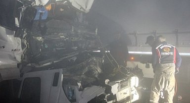 Acı kader! Babasının kullandığı tıra çarpan genç öldü