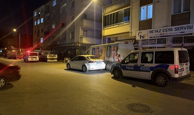 Alkollü genç babasını vurdu