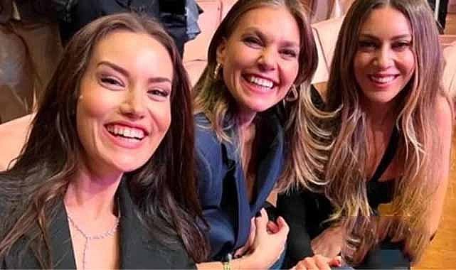 Aslı Enver, Sinem Kobal ve Fahriye Evcen'den yıllar sonra aynı poz
