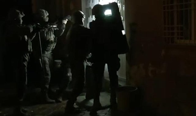 Batman'da izinsiz protesto gösterilerine katılmışlardı! Yakalandılar