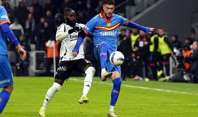 Beşiktaş evinde Göztepe'ye 4-2 yenildi