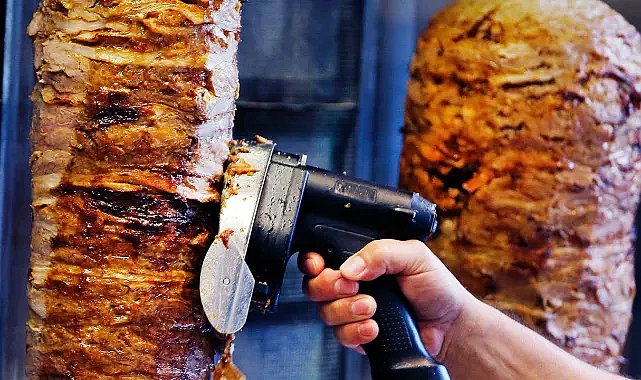 Burslar, enflasyonla eridi! 75 tane tavuk döner alınırken, bugün 16'ya düştü