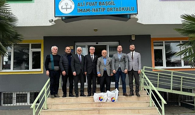 Çarşamba Ticaret Borsası'ndan öğrencilere bot yardımı