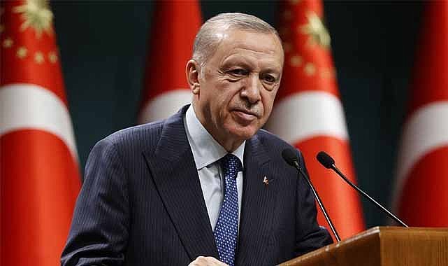Cumhurbaşkanı Erdoğan’a hakaret eden kişi sırra kadem bastı! Resmi ilanla aranıyor