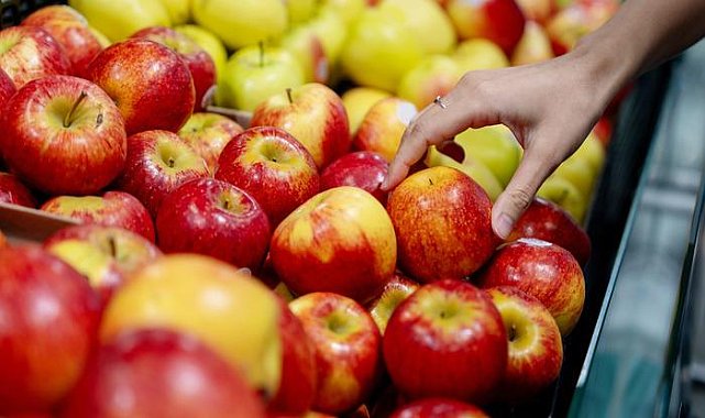 Dışı başka içi başka: Meyve reyonlarındaki büyük tehlike! Parlıyorsa almayın