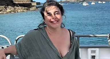 Esra Dermancıoğlu'ndan çarpıcı itiraf: 'İlk seviştiğim adamı unutmak istemezdim'