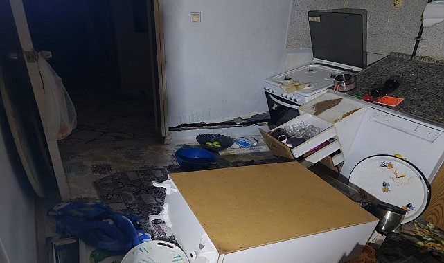 Evin mutfak tabanı çöktü, 4 katlı bina tahliye edilip mühürlendi