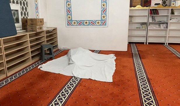 İstanbul'da camide bir kişi ölü bulundu