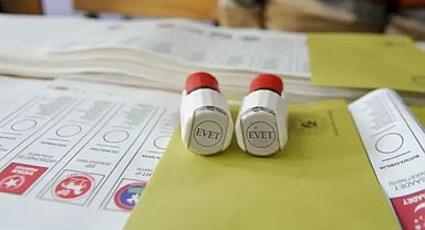 Kararsızlar seçim sonuçlarını sarsıyor: CHP ile AKP arasındaki yarış kızıştı!