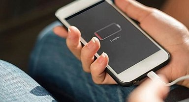 Kılıf varken telefonu şarj etmeyin! Telefonculardan kritik uyarılar 