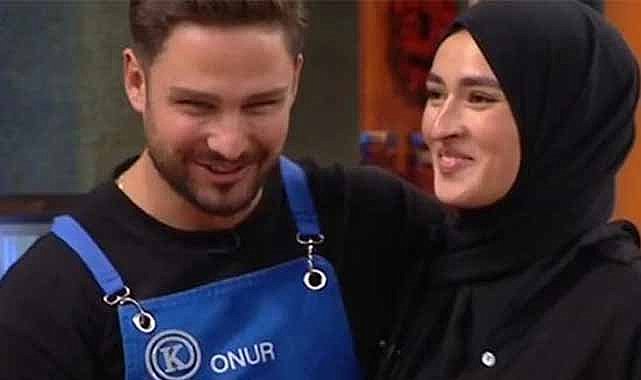 MasterChef 'te Onur ve Beyza aşk mı yaşıyor?