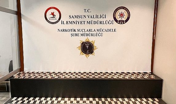 Samsun Atakum'da bir evde 3 bin 80 adet uyuşturucu çıktı