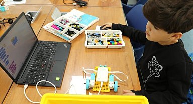 Samsun'da çocuklar tatilde bilimle buluşuyor