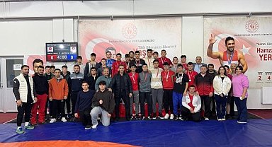 Samsun'da Okul Sporları Gençler Güreş İl Birinciliği sona erdi