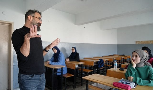 Samsun'da serebral palsi hastası öğretmen örnek oluyor