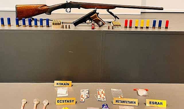 Samsun'un Canik ilçesinde uyuşturucu ve silah operasyonu
