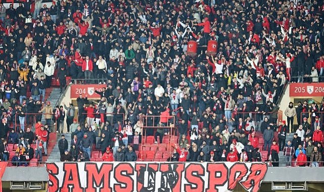 Samsunspor Alanyaspor maçında seyirci sayısında ilk üçe girdi