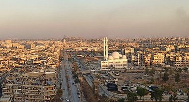 Suriye'de bir dönüm noktası: Rejim karşıtı gruplar Halep ve İdlib'i geri aldı