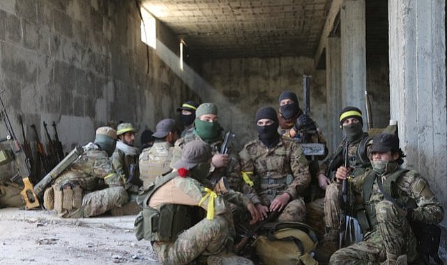 Suriye'de Halep ve İdlib karıştı!